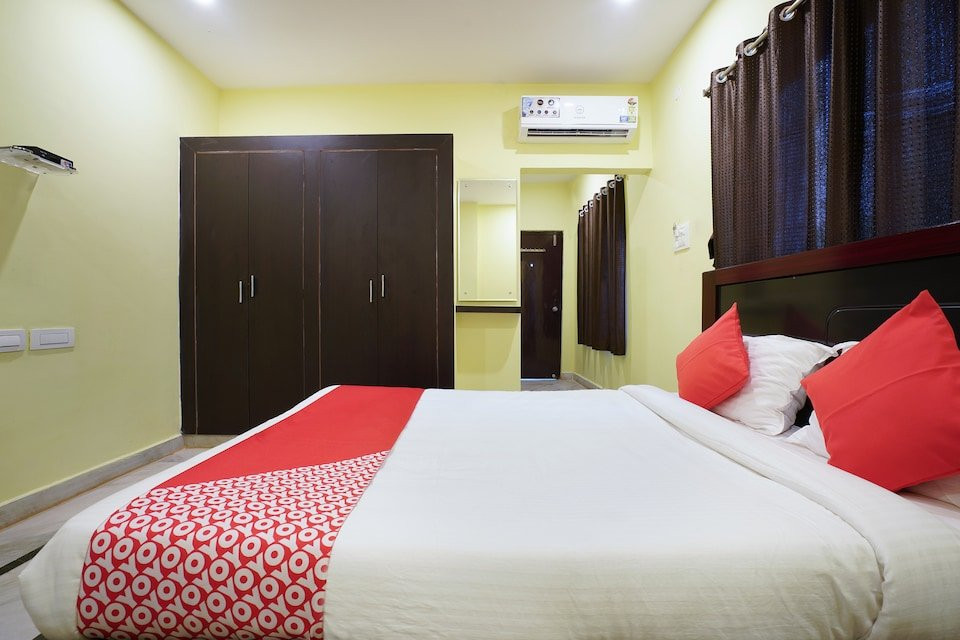 Hotel O Anuguna Tulasi Grand Near JNTU University Hyderabad主图
