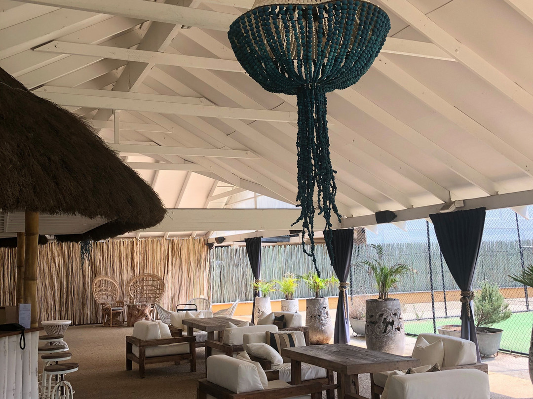 拜伦贵族度假村主图