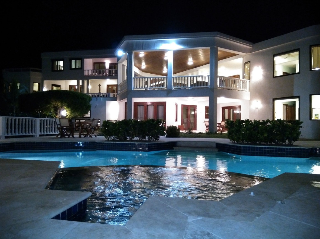 Sheriva Villa Hotel主图