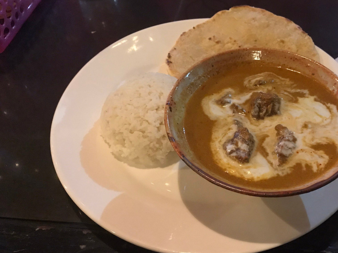 Vanna Restaurant & Bar