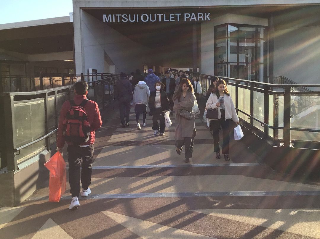 三井奥特莱斯购物城 滋贺龙王-龙王町必去景点