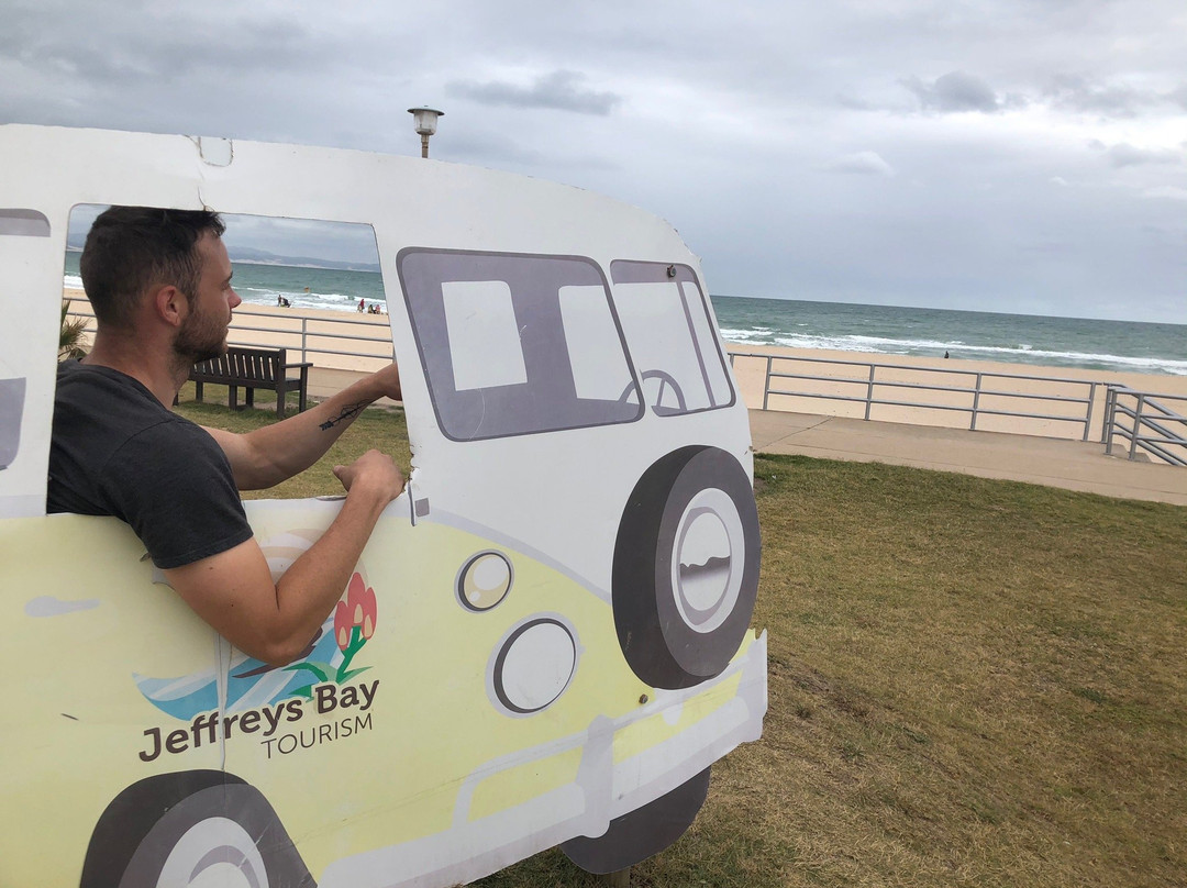 Dolphin Beach-杰佛瑞湾必去景点