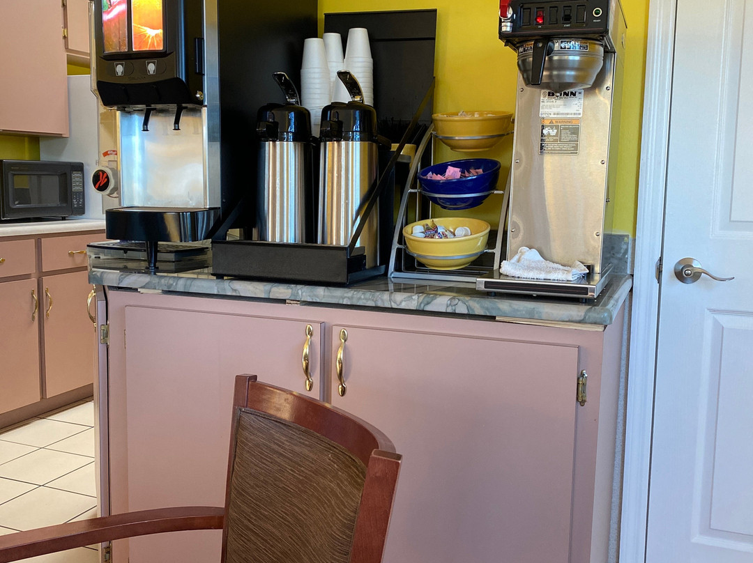 Days Inn by Wyndham Lamont/Monticello主图