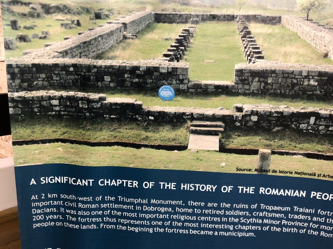 Tropaeum Traiani Monument景点图片