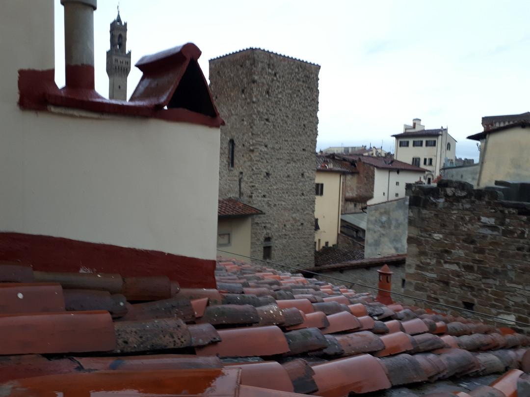 撒尼旅游酒店主图