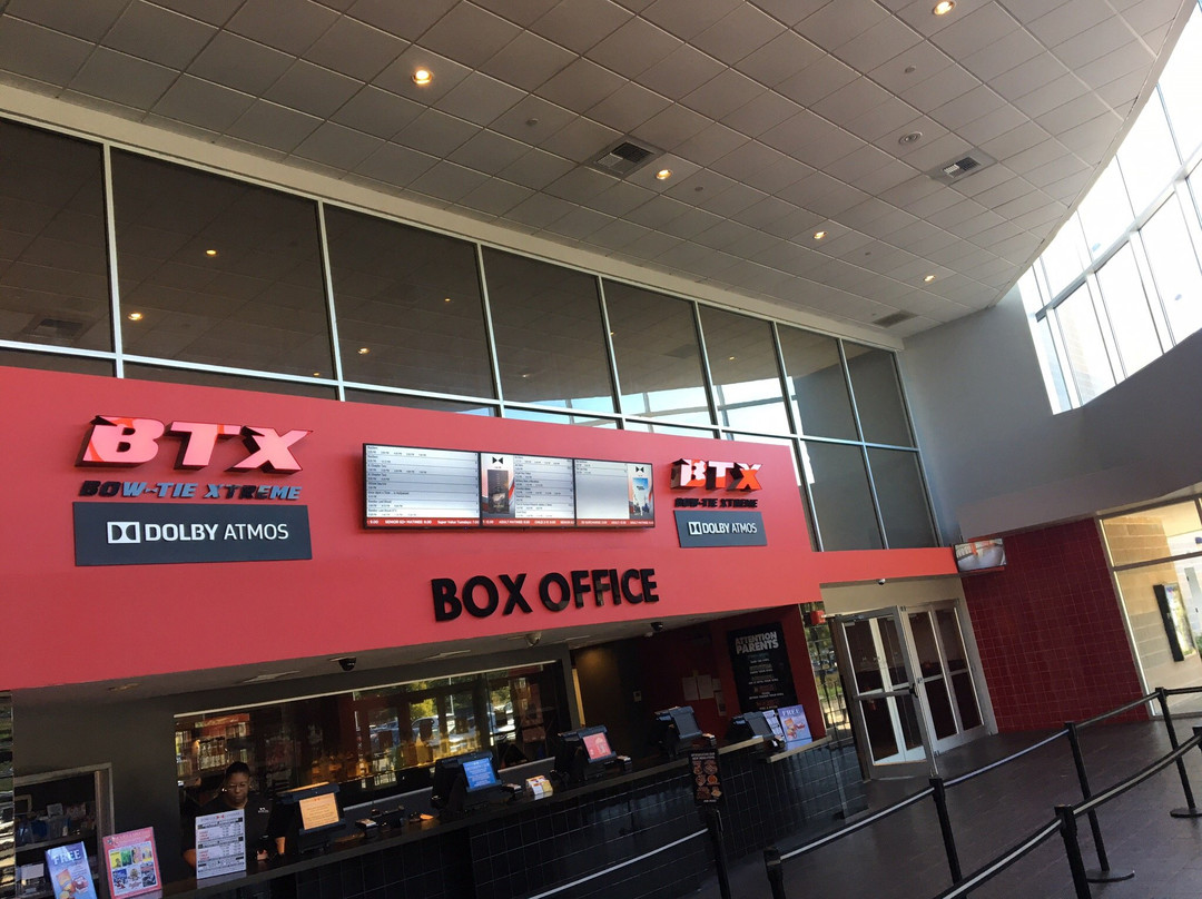 Bow Tie Cinemas Marquis 16-特兰伯尔必去景点