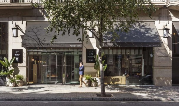 亚历山德拉巴塞罗那酒店-希尔顿格芮精选-官方