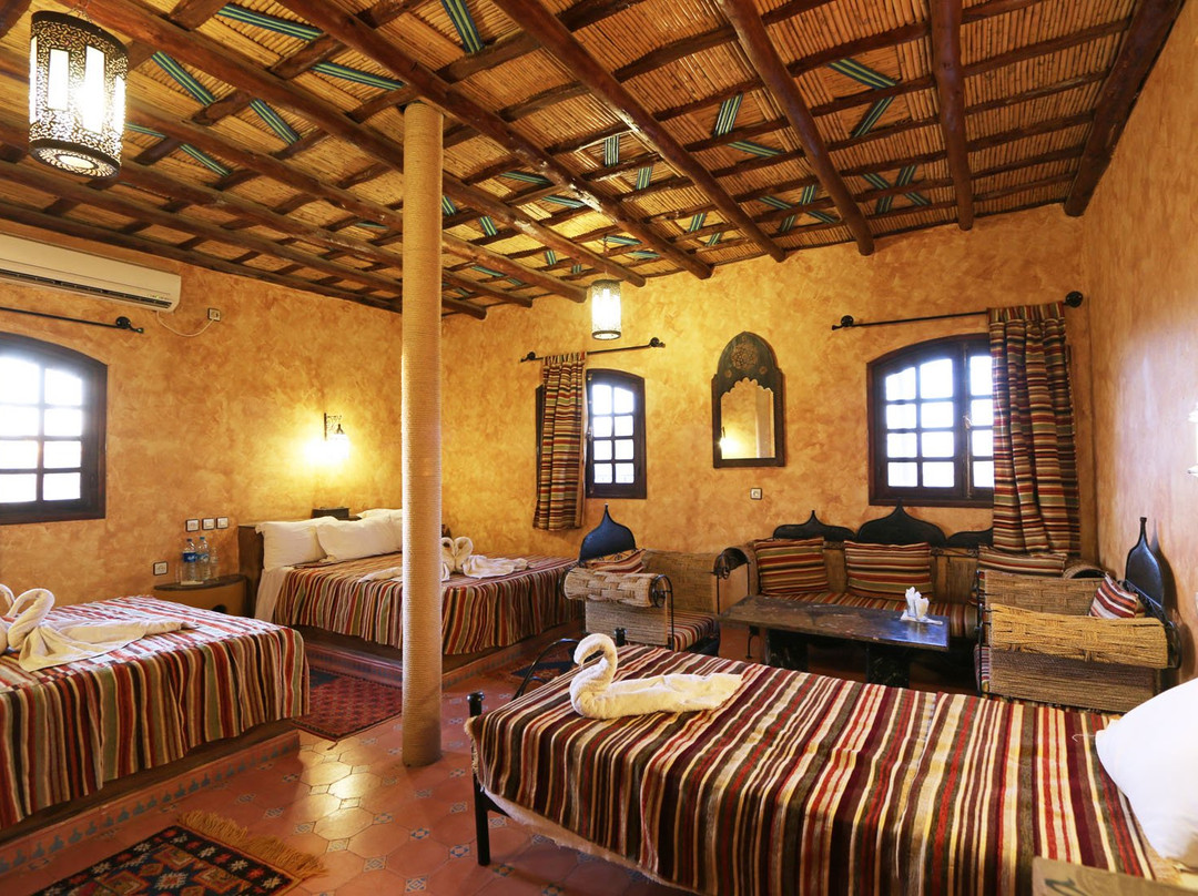 里亚德内兹赫酒店主图