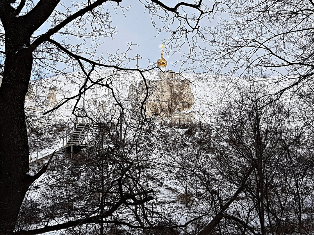 Holy Assumption Divnogorskiy Monastery景点图片