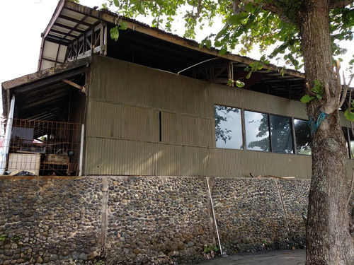 巴厘巴板大酒店主图