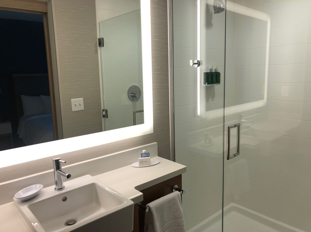 夏洛特上城SpringHill Suites酒店主图