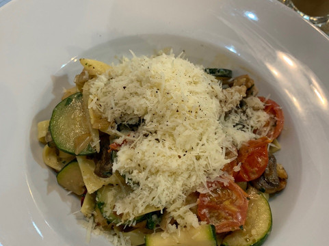 Well.Com Coffee Bar-沙尔必去景点