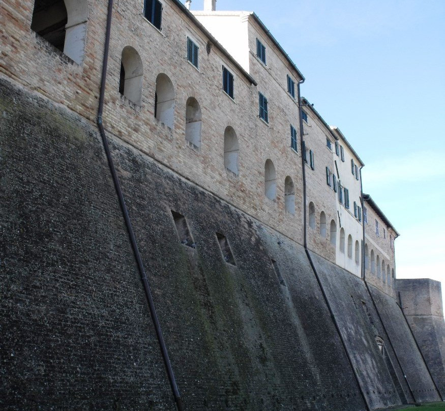 Mura cittadine-Morro d'Alba必去景点