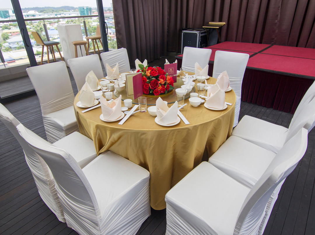 Goldenbay Hotel主图