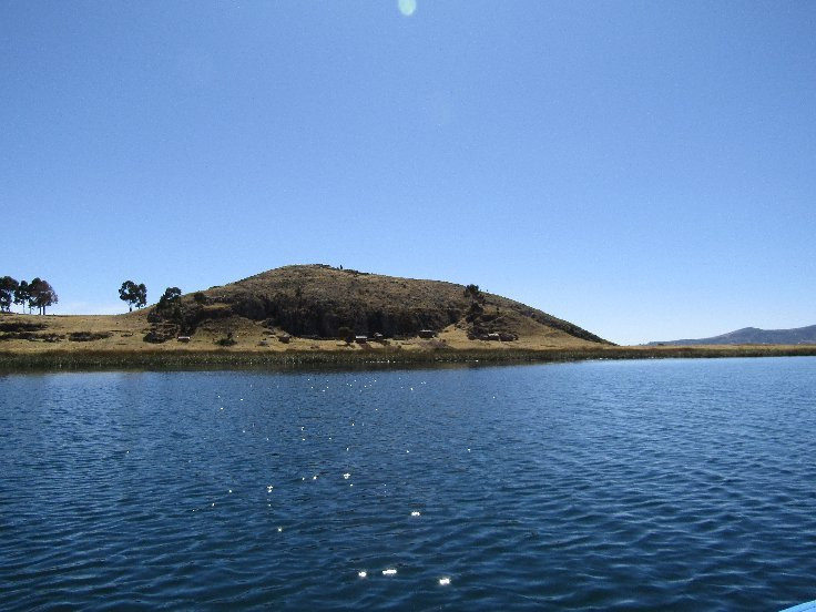 Puno Region旅游景点-Isla Tikonata