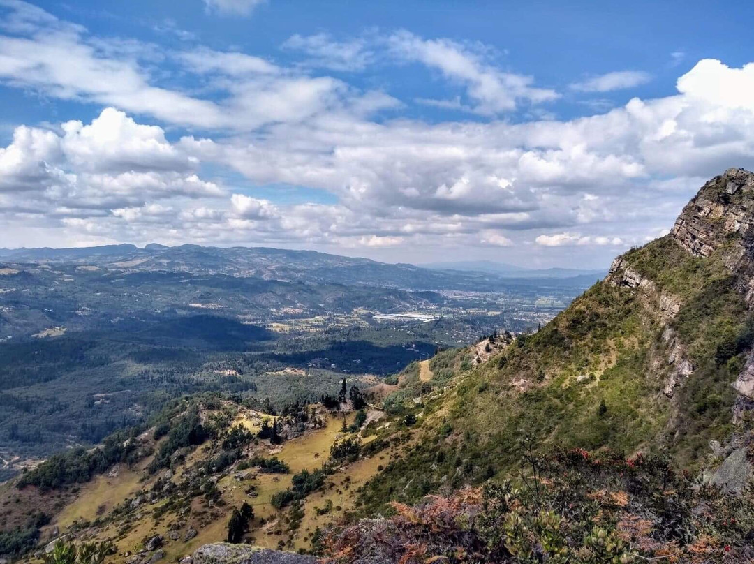 Farallones De Sutatausa景点图片