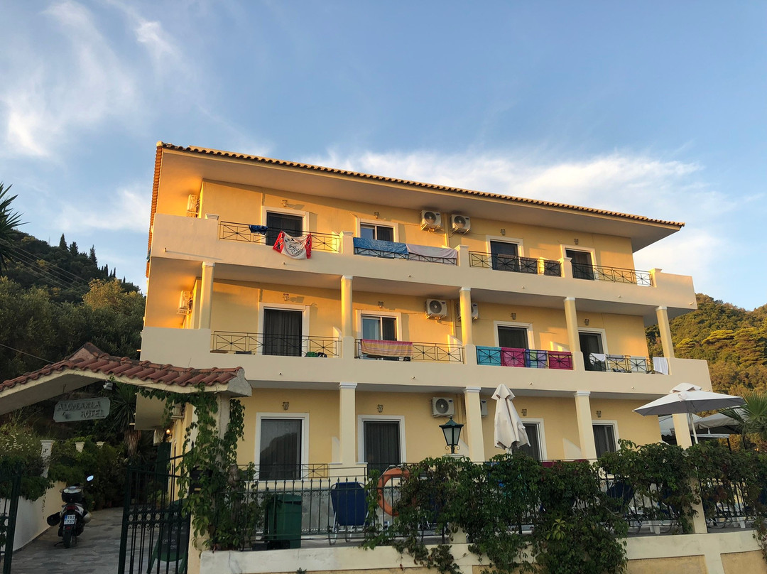 Alonakia Hotel主图