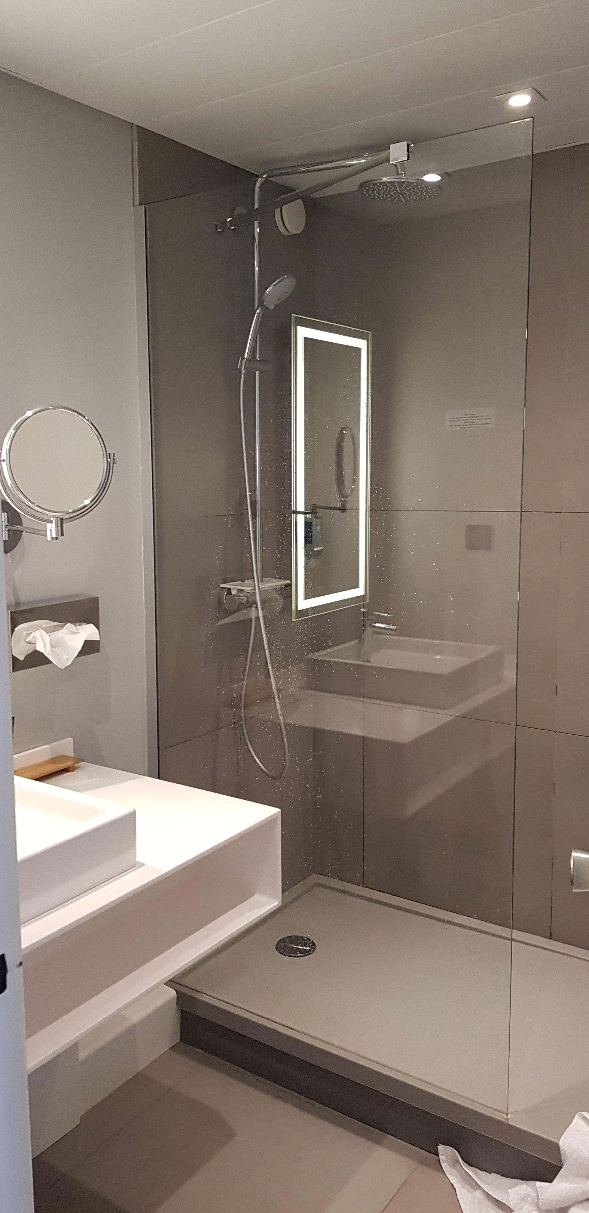 Novotel Caen Cote de Nacre-浴室