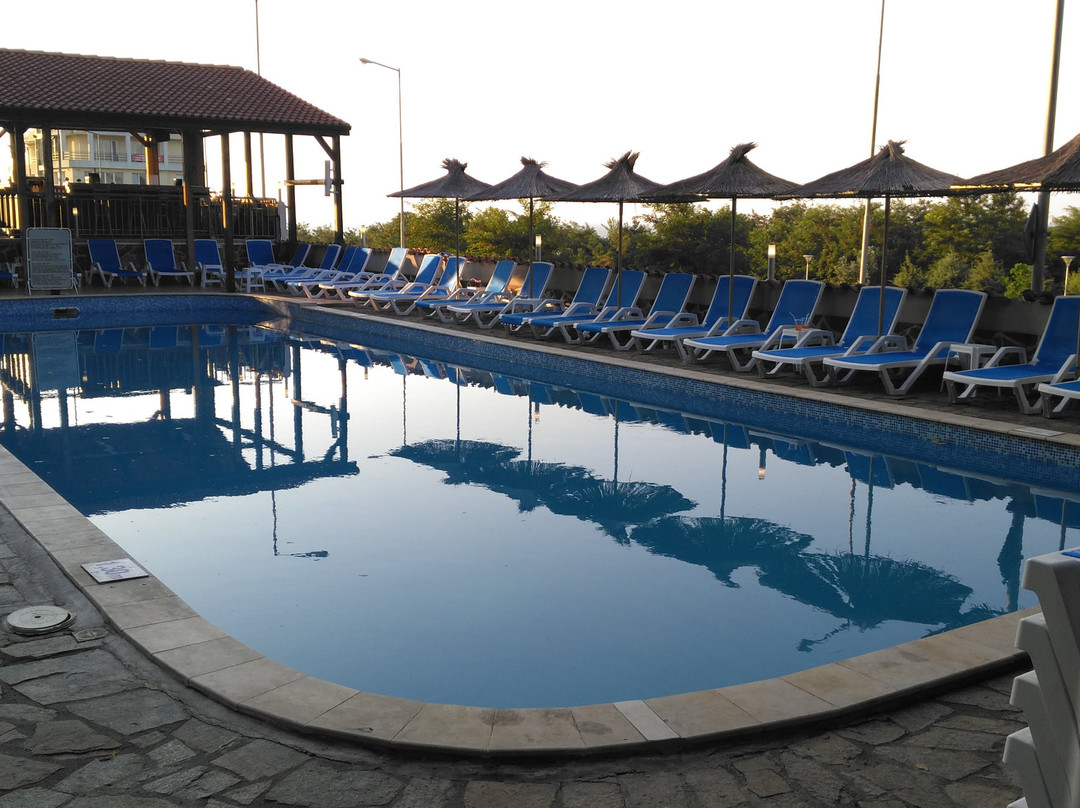 Hotel Vemara Club主图