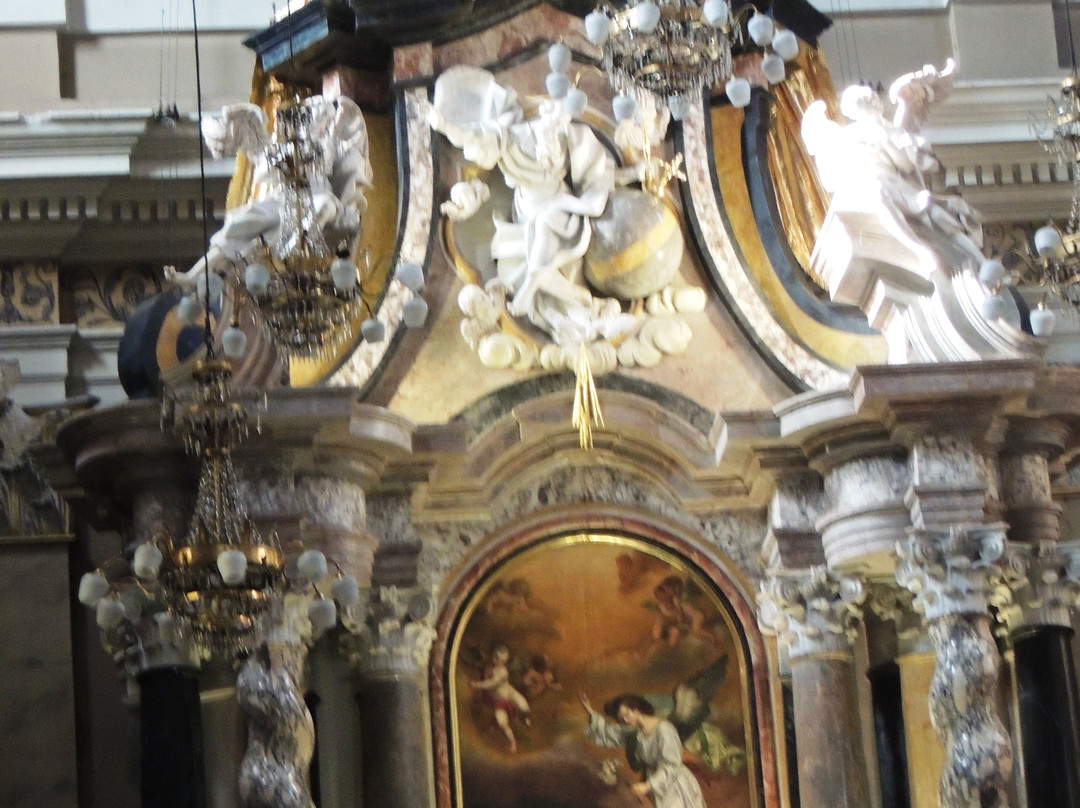 Franciscan Church (Frančiškanska cerkev)-卢布尔雅那必去景点