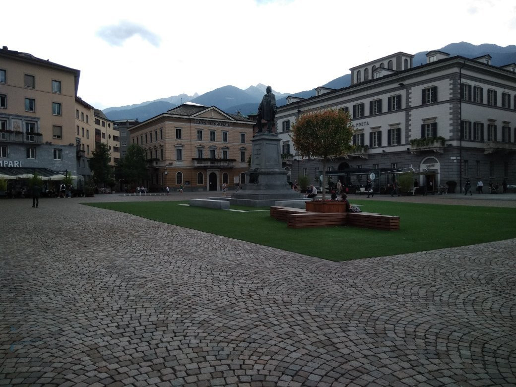 Piazza Garibaldi景点图片