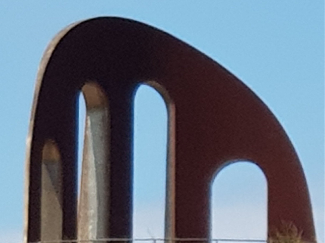 Porta dels Paisos Catalans景点图片
