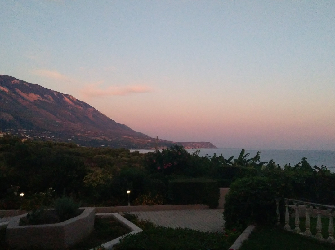 Karavados Beach Hotel主图