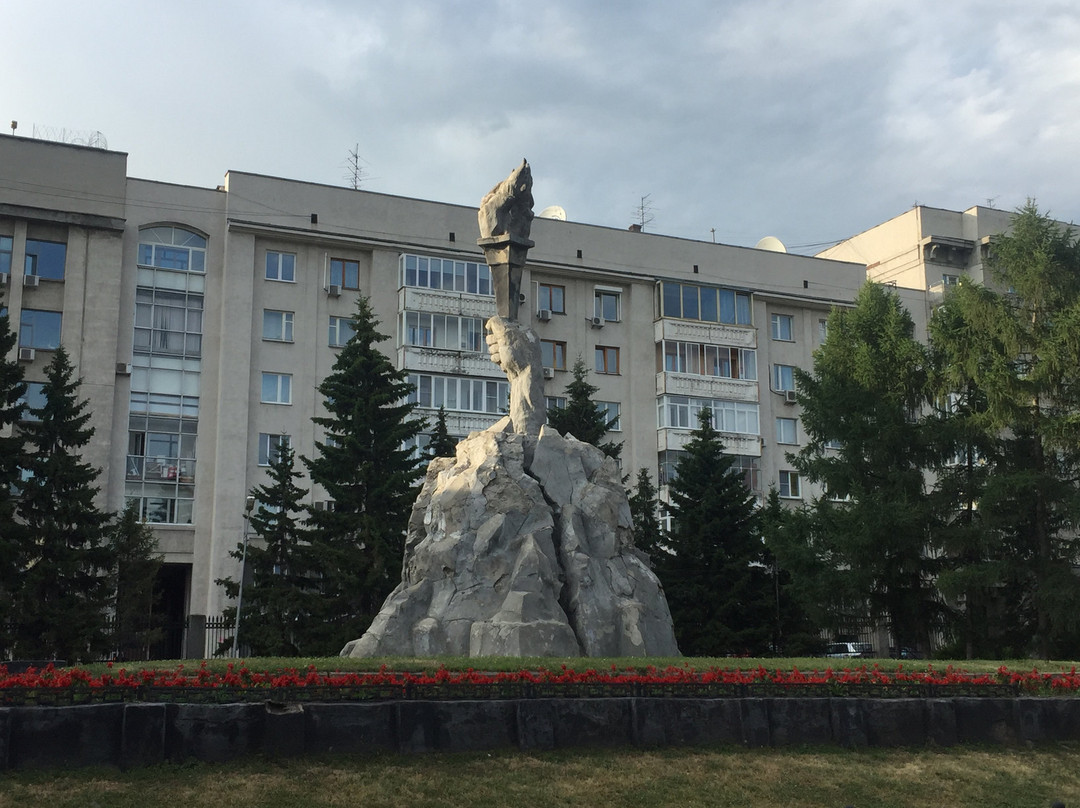 Monument to the Heroes of the Revolution-新西伯利亚必去景点