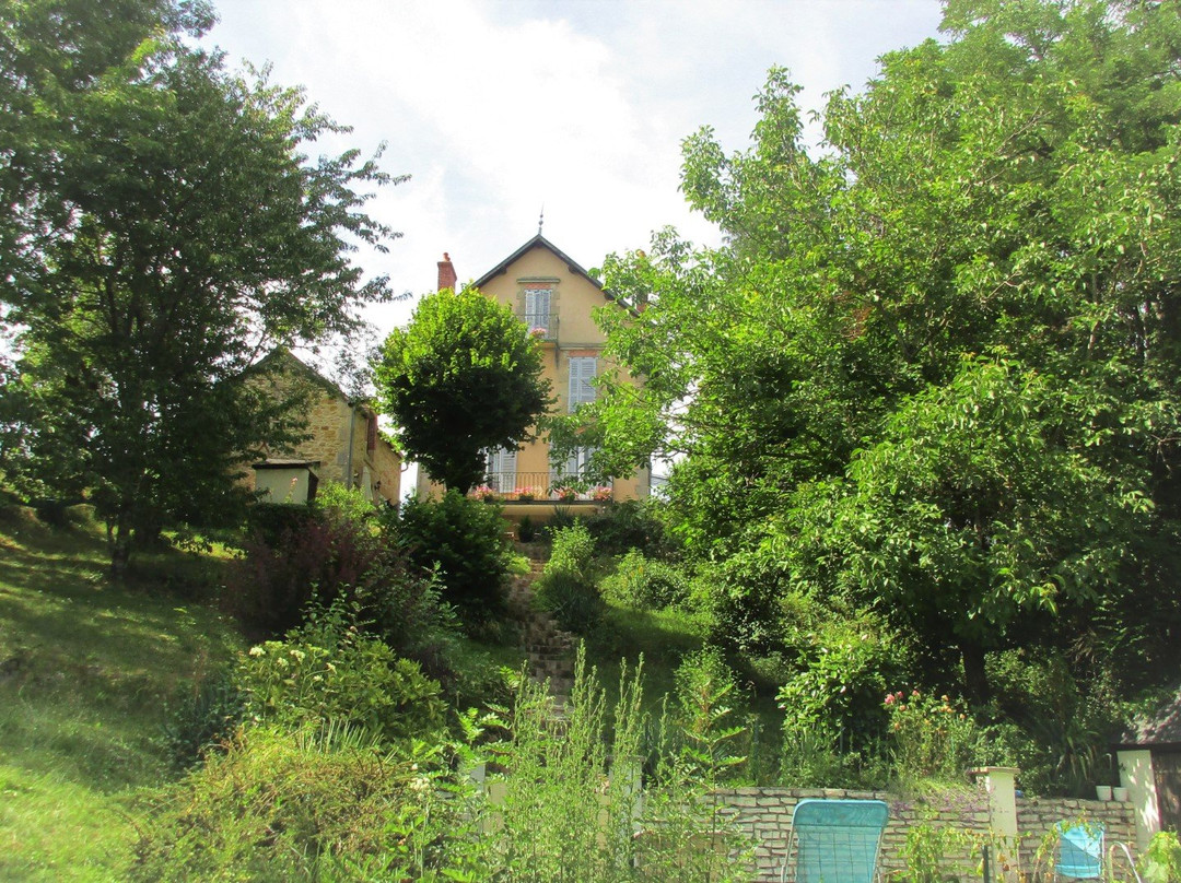 Montigny-sur-Canne旅游攻略图片