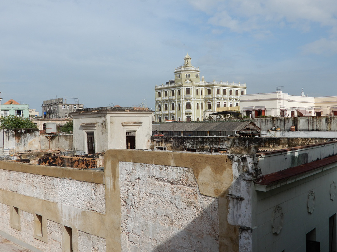 拉奎尔酒店主图