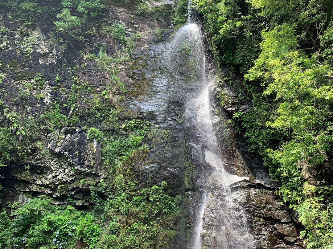 Todoroki Mountain Stream景点图片
