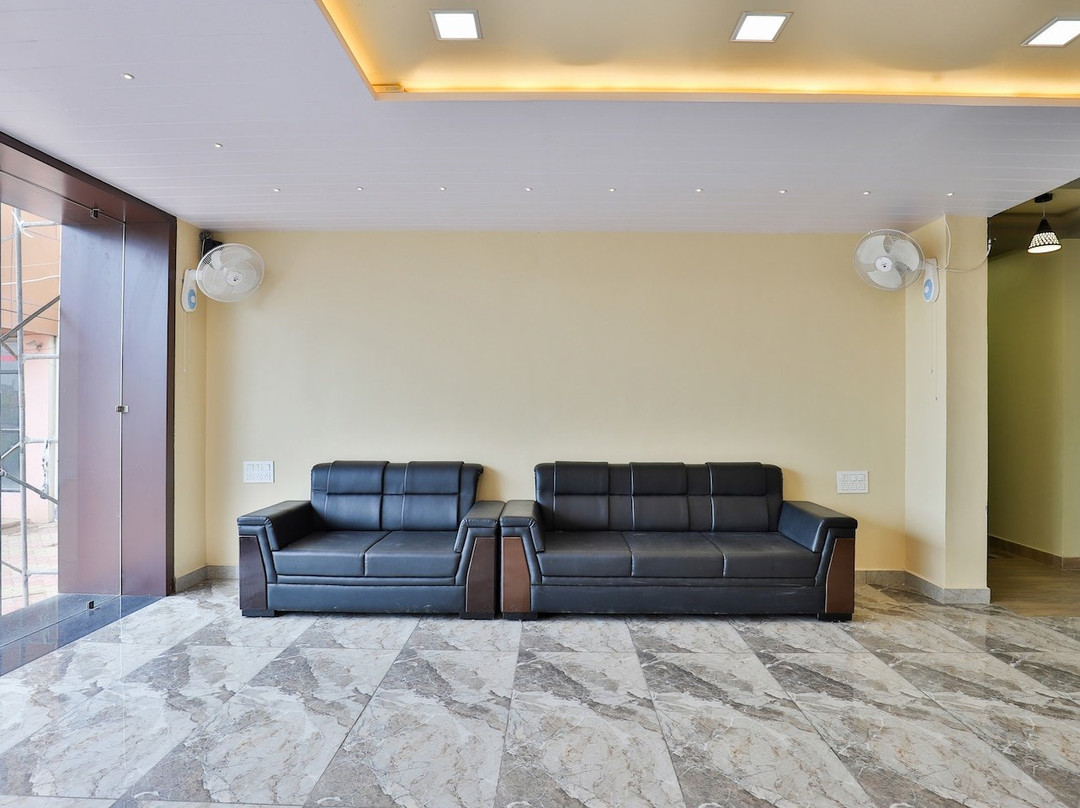 Hotel Daksh & Resorts主图