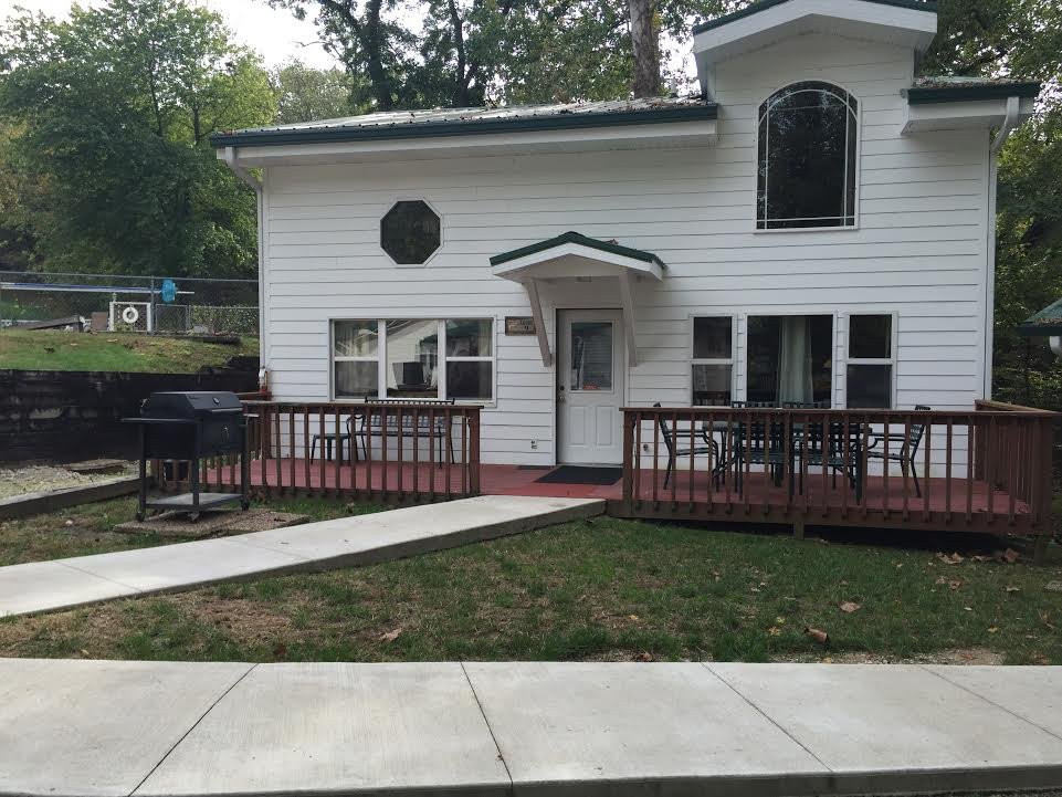 The Cottages At Lake Shore主图