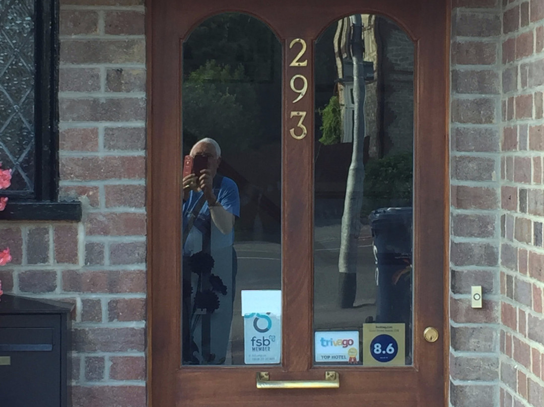 阿林顿别墅酒店主图