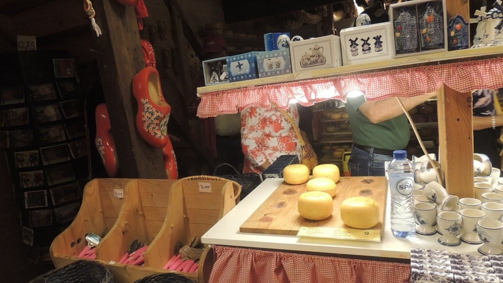 Alida Hoeve Cheese Farm & Wooden shoe factory-福伦丹必去景点