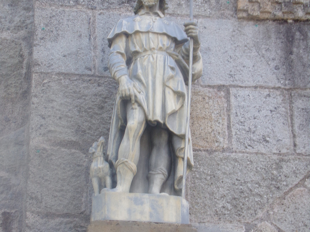 Eglise Saint Pierre De Menet-Menet必去景点