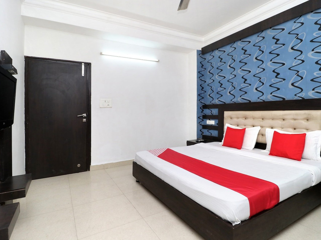 OYO 8627 Hotel Space主图