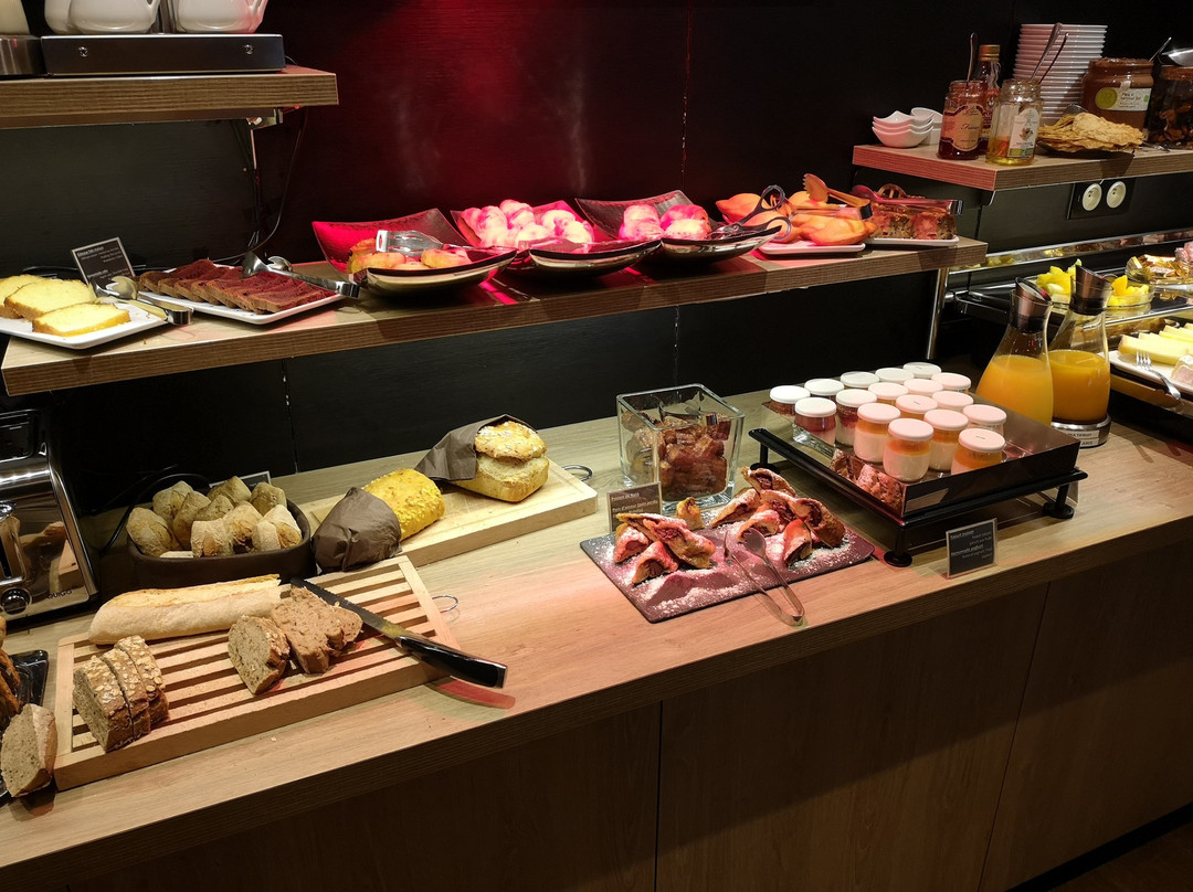 贝斯特韦斯特皇家圣简酒店主图