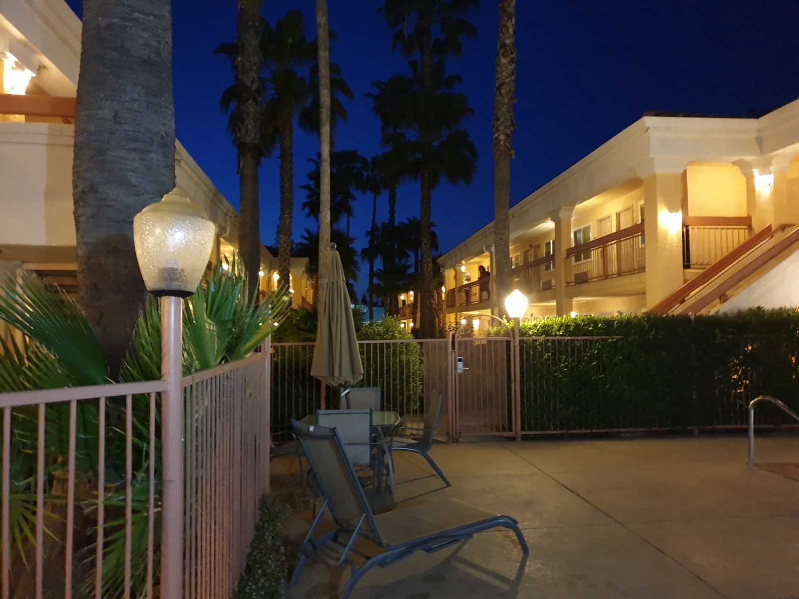 Best Western Palm Court Inn-泳池