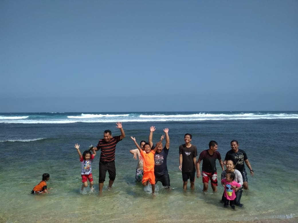Slili Beach景点图片