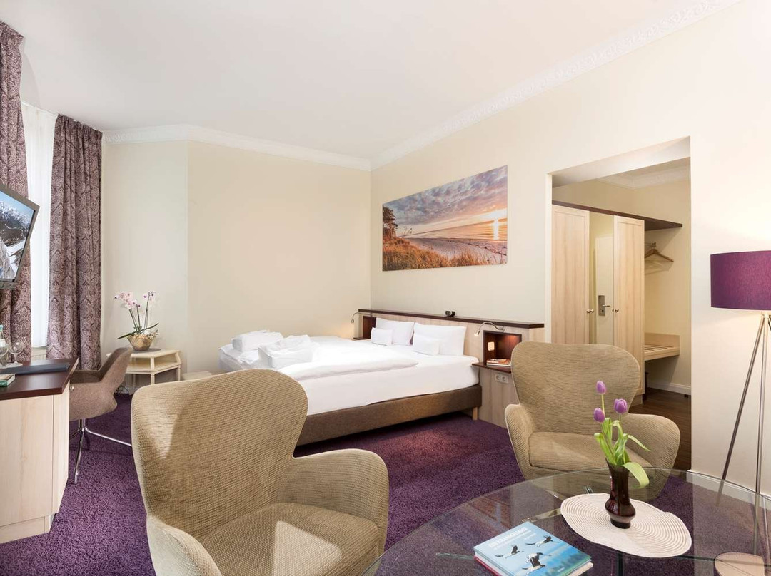 瓦尔德施洛斯申奥斯特海景酒店主图