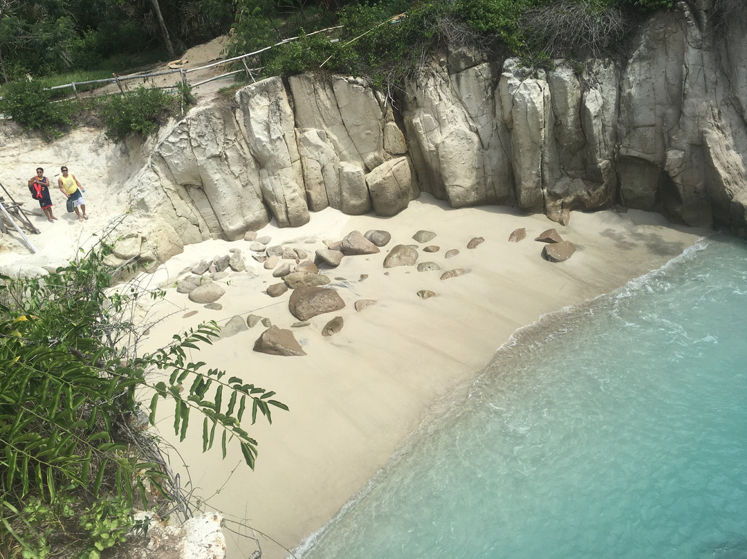 Patokan Beach景点图片