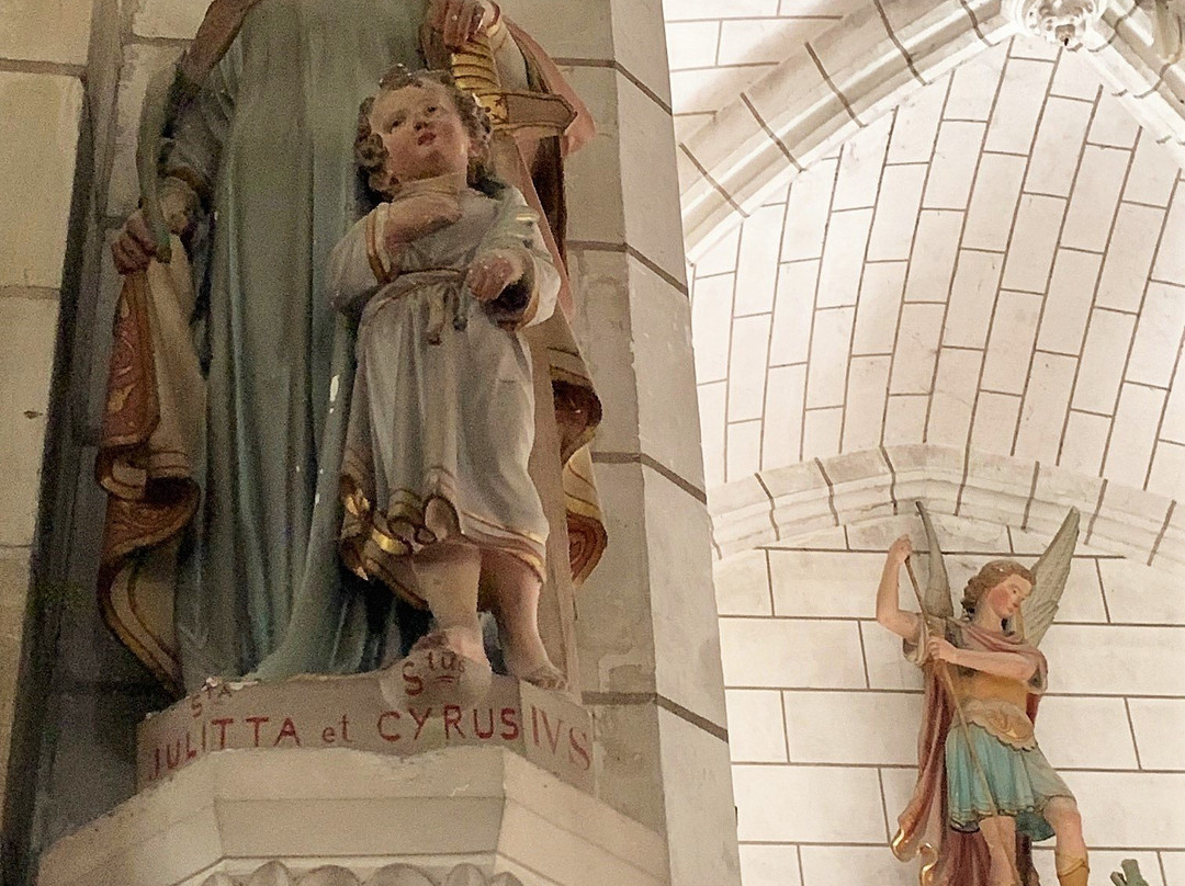 Eglise St Gervais St Protais et St Volusien-Manthelan必去景点