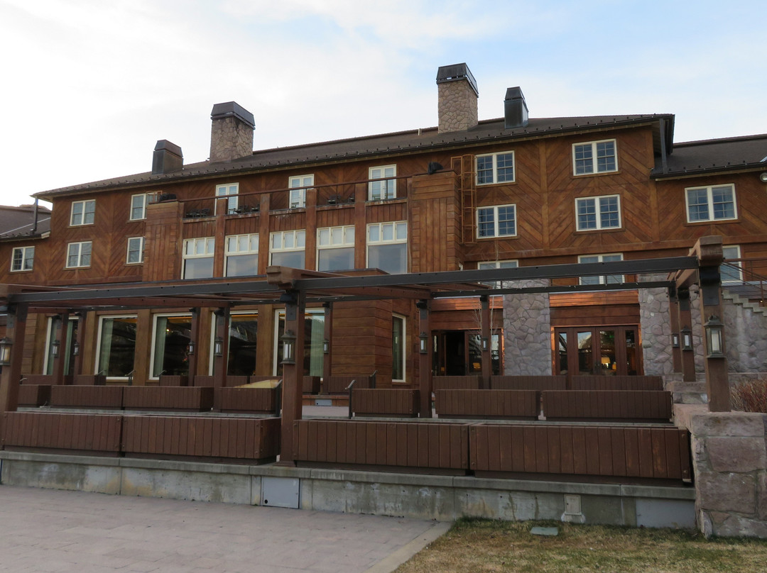 太阳谷小屋酒店主图