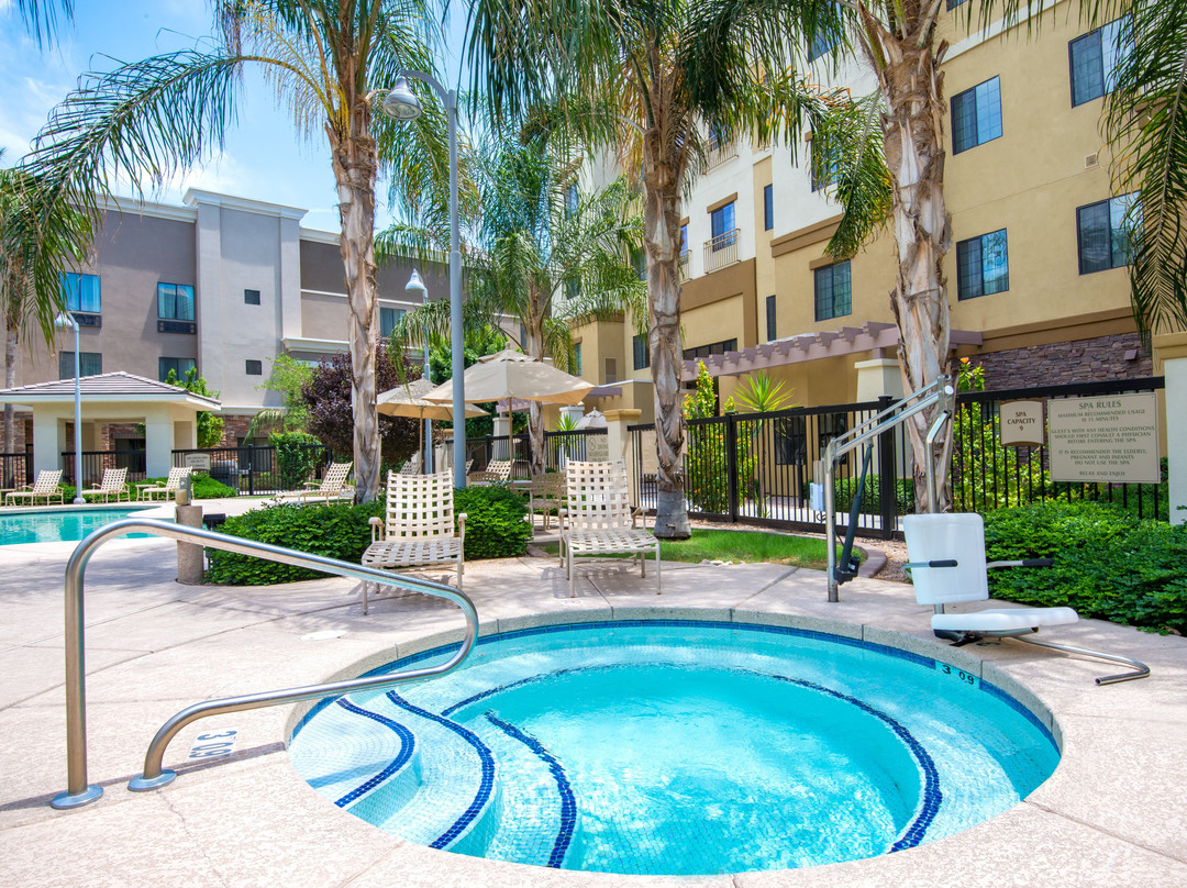 Holiday Inn Express & Suites Phoenix - Glendale Sports Dist By IHG主图