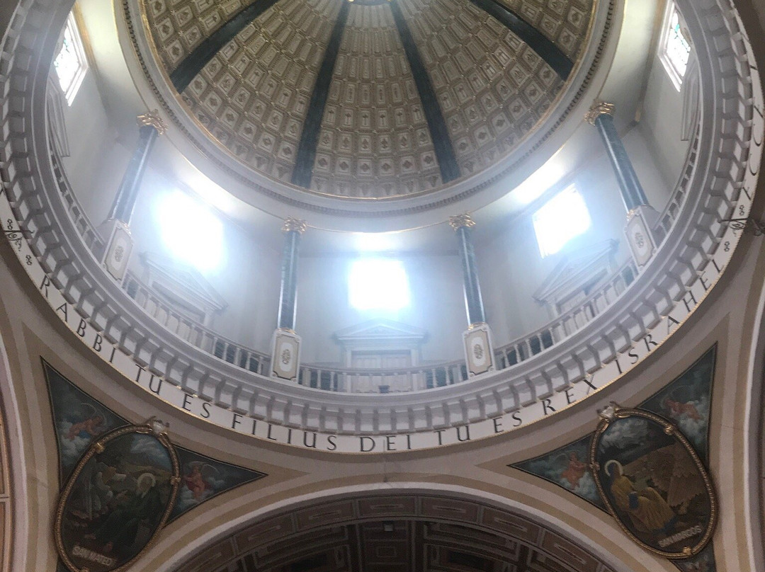 San Bartolome Church景点图片
