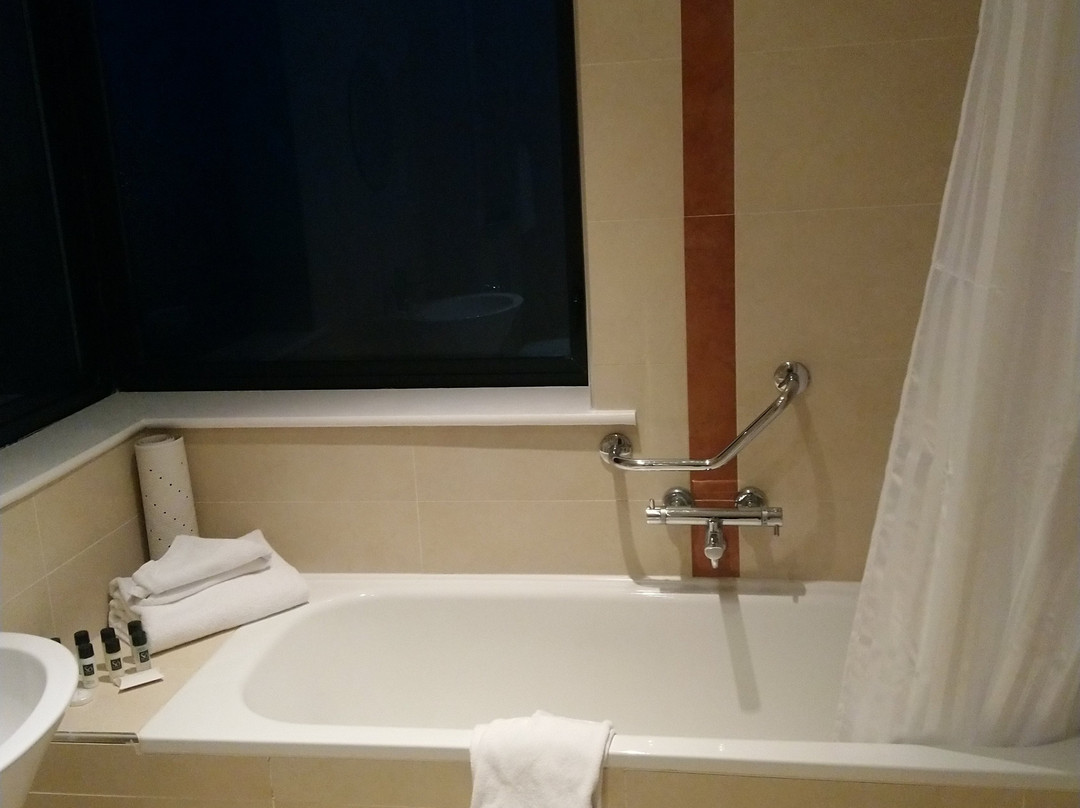 阿斯隆泉水酒店主图