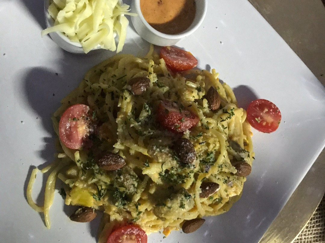 The Three Countries Estate主图