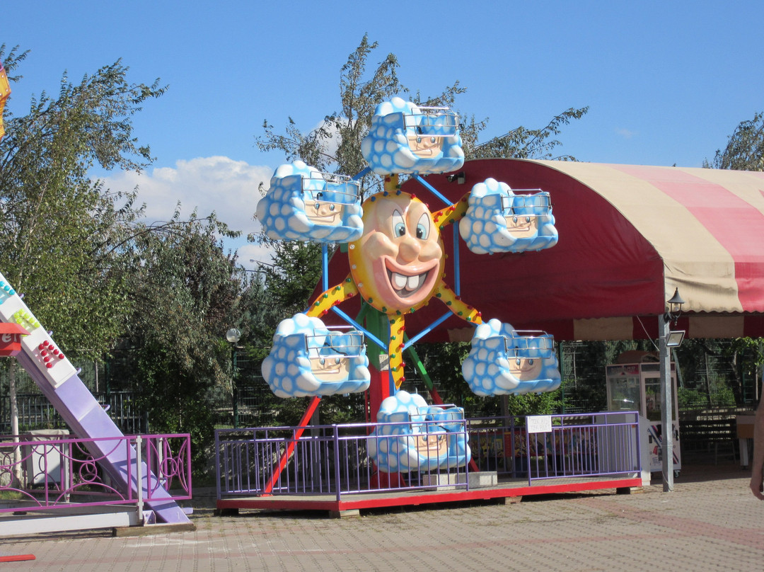 Camlidere旅游景点-Guven Lunapark