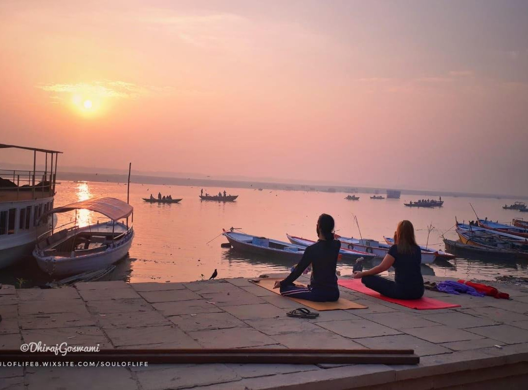 Sunrise Yoga with Ayush - Varanasi景点图片